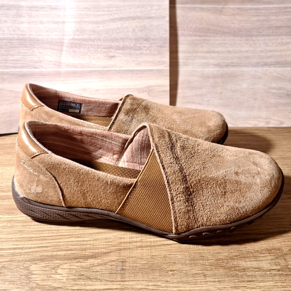 Skechers Relaxed Fit® Breathe Easy Kindred Women's Slip-On Shoes